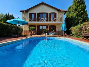 Hullám Villa B&B, Balatonmariafürdö